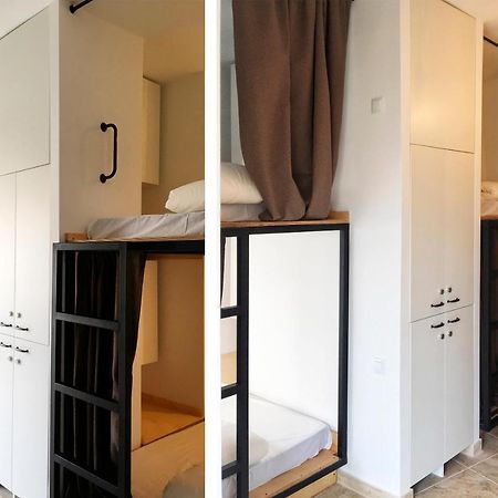 Hostel Numero Trece - Free Towels, Coffee & Tea, Remote Check-In (Adults Only) アリカンテ エクステリア 写真