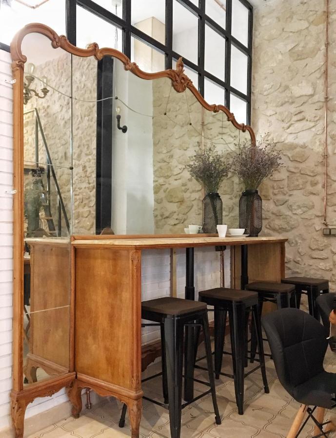 Hostel Numero Trece - Free Towels, Coffee & Tea, Remote Check-In (Adults Only) アリカンテ エクステリア 写真