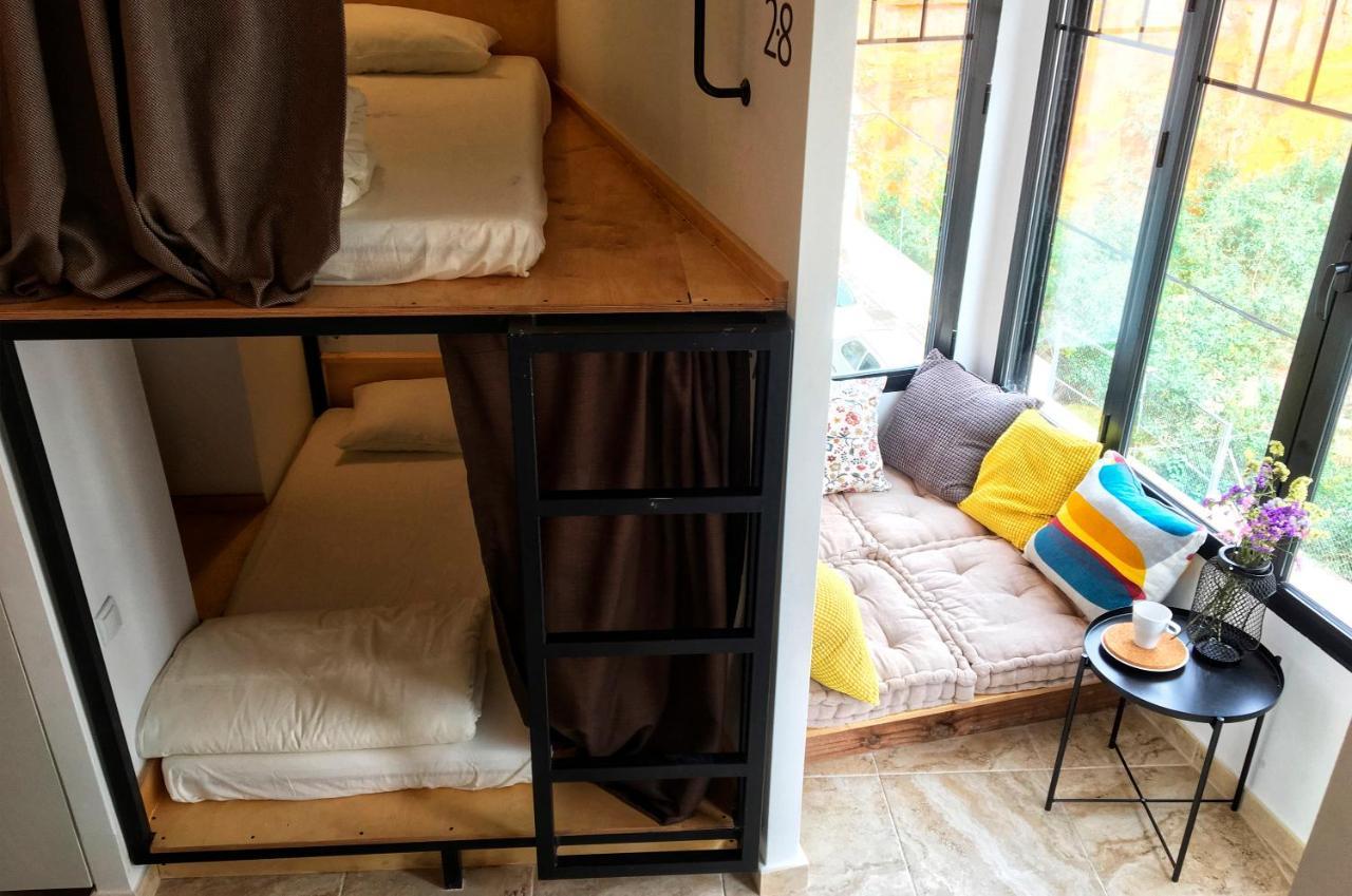 Hostel Numero Trece - Free Towels, Coffee & Tea, Remote Check-In (Adults Only) アリカンテ エクステリア 写真