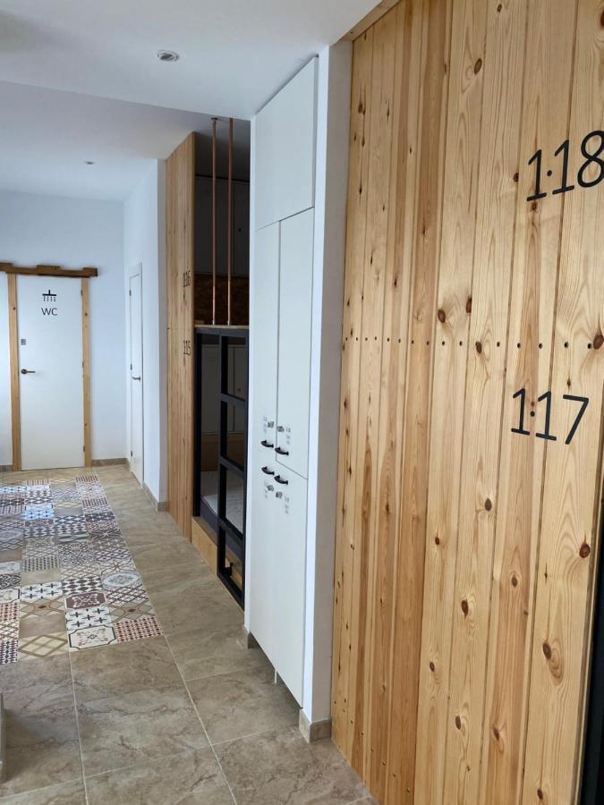 Hostel Numero Trece - Free Towels, Coffee & Tea, Remote Check-In (Adults Only) アリカンテ エクステリア 写真