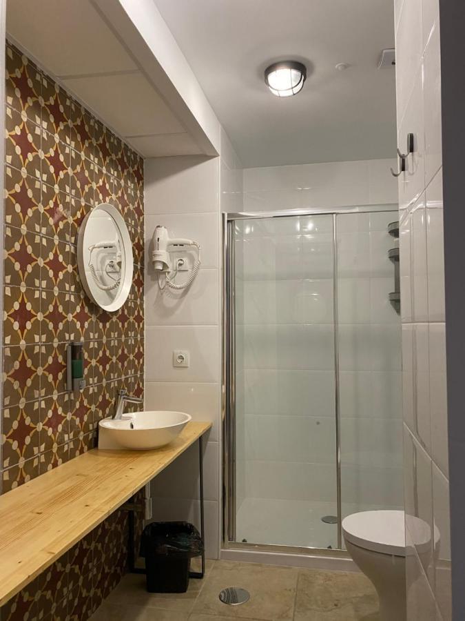 Hostel Numero Trece - Free Towels, Coffee & Tea, Remote Check-In (Adults Only) アリカンテ エクステリア 写真